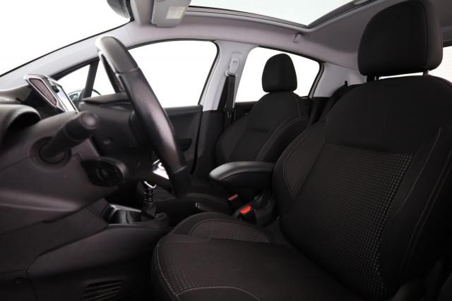 Peugeot 208 image 2
