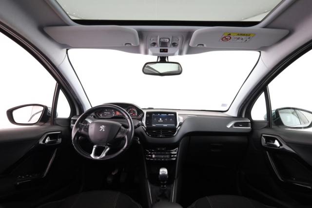 Peugeot 208 image 4