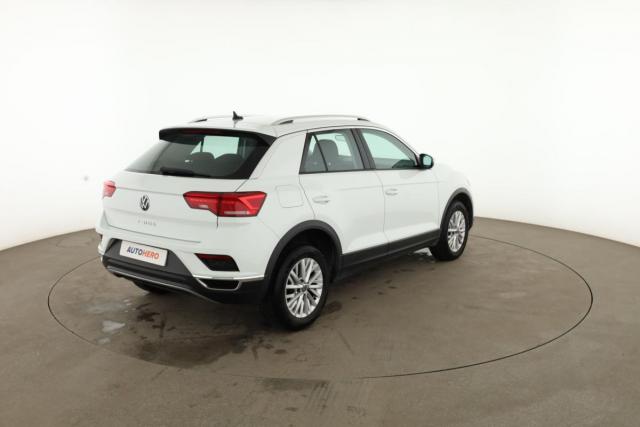 Volkswagen T-Roc image 2