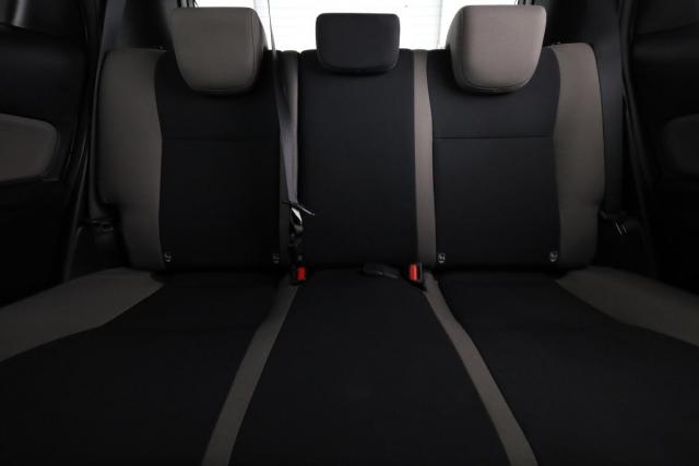 Toyota Yaris image 2