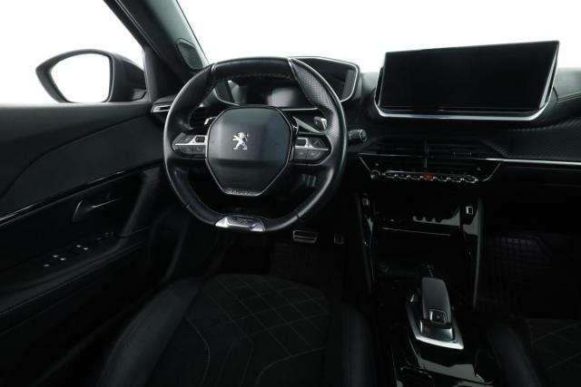 Peugeot 2008 image 3