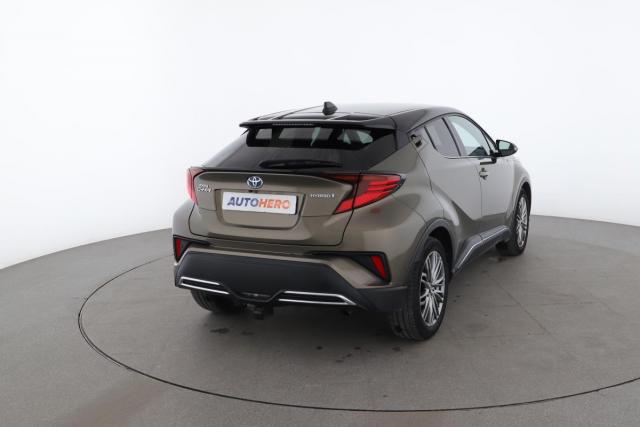 Toyota C-Hr image 8