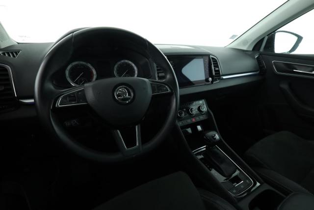 Skoda Karoq image 9