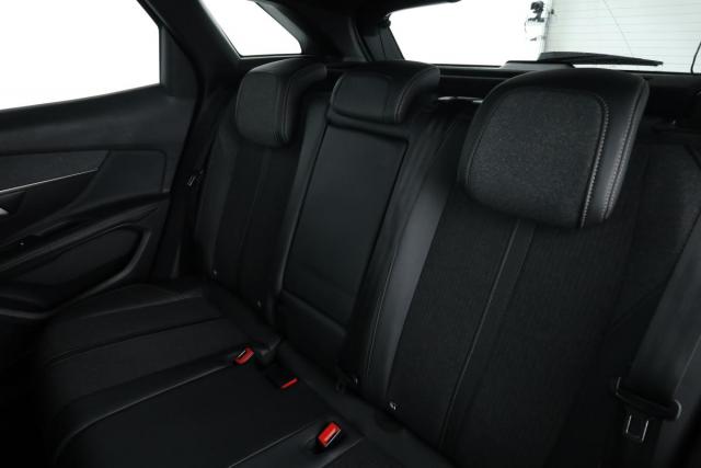 Peugeot 3008 image 4