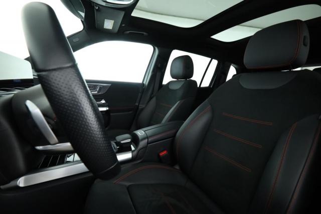 Mercedes Benz Glb image 6