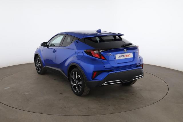 Toyota C-Hr image 9