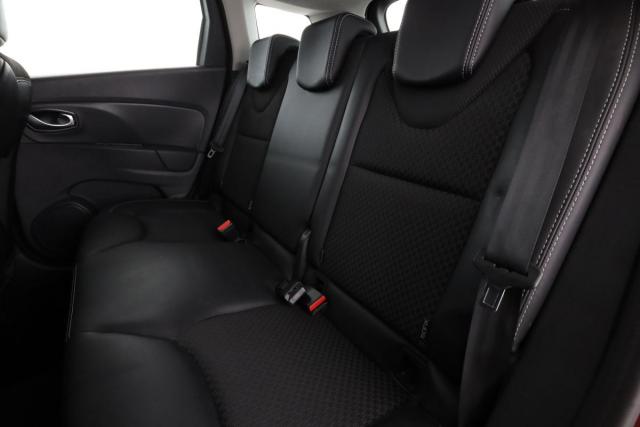 Renault Clio Estate image 3