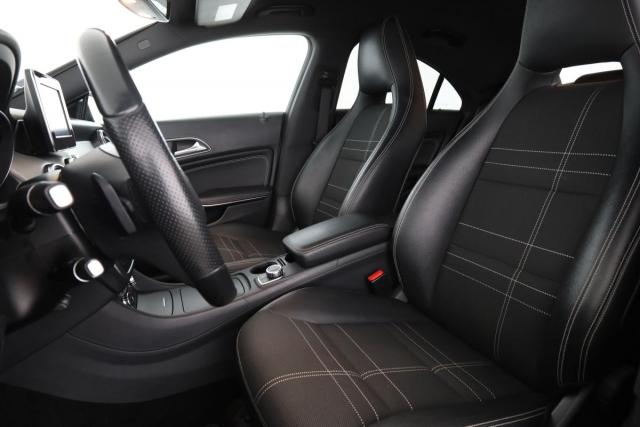 Mercedes Benz Cla image 4