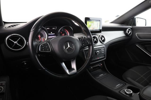 Mercedes Benz Cla image 6