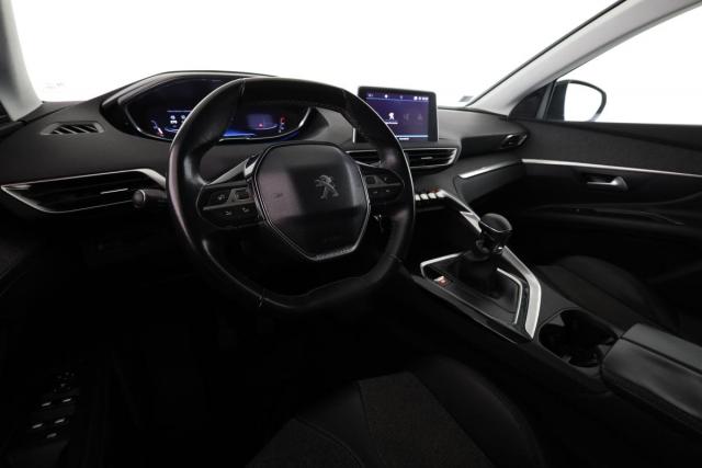 Peugeot 3008 image 3