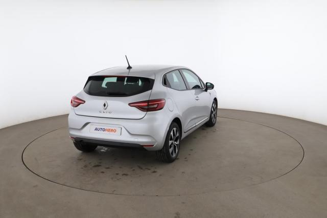 Renault Clio image 1