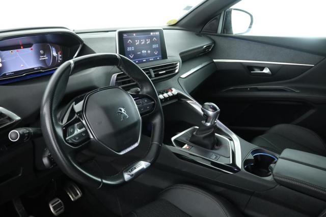 Peugeot 3008 image 1