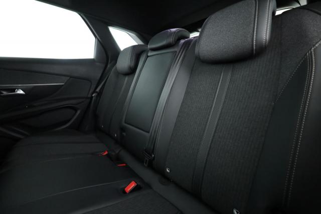 Peugeot 3008 image 6