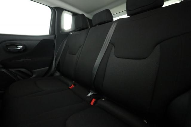 Jeep Renegade image 3