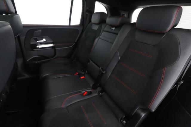 Mercedes Benz Glb image 8