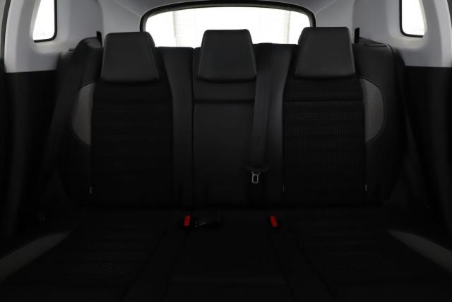 Peugeot 2008 image 9