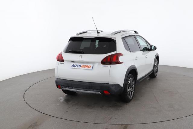 Peugeot 2008 image 2