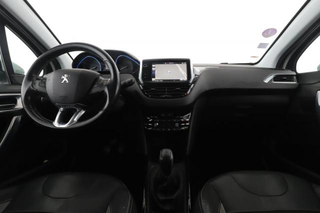 Peugeot 2008 image 3