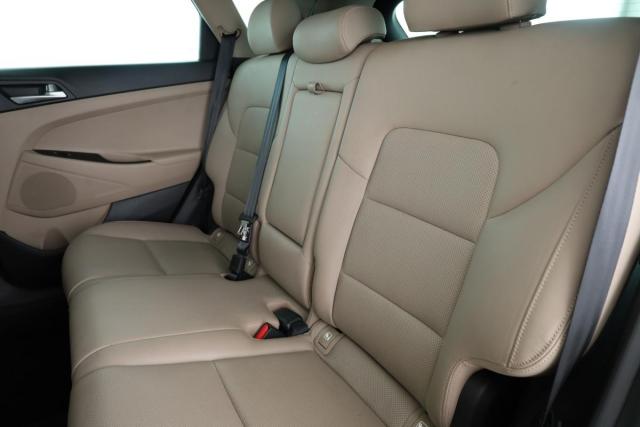 Hyundai Tucson image 4