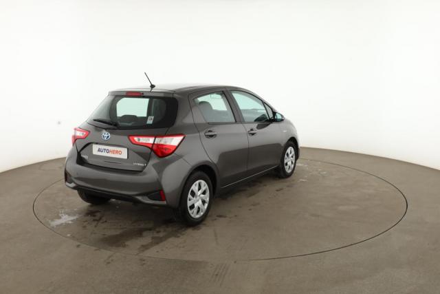 Toyota Yaris image 8