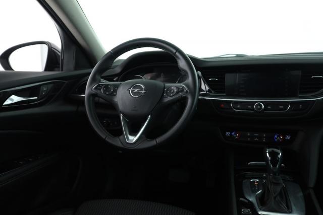 Opel Insignia image 1