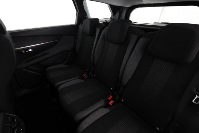 Peugeot 5008 image 6