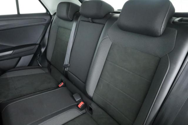 Volkswagen T-Roc image 1