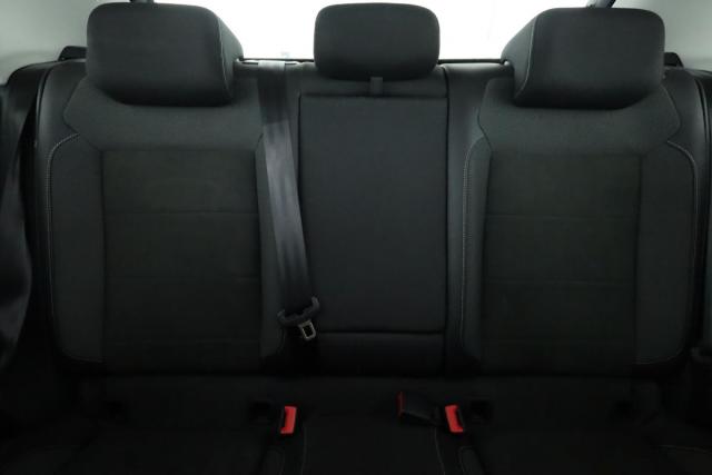 Volkswagen T-Roc image 8