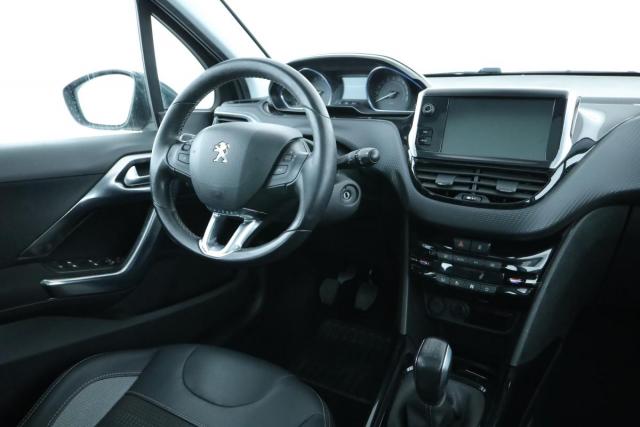 Peugeot 2008 image 9