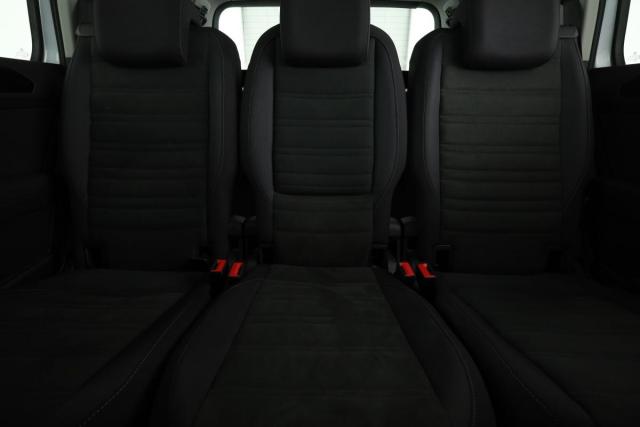 Volkswagen Touran image 9