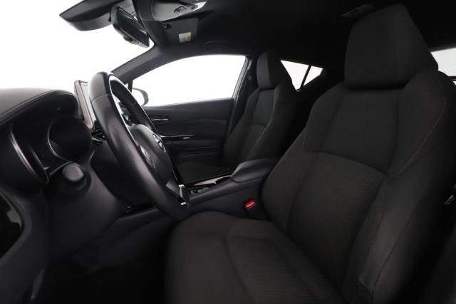 Toyota C-Hr image 4