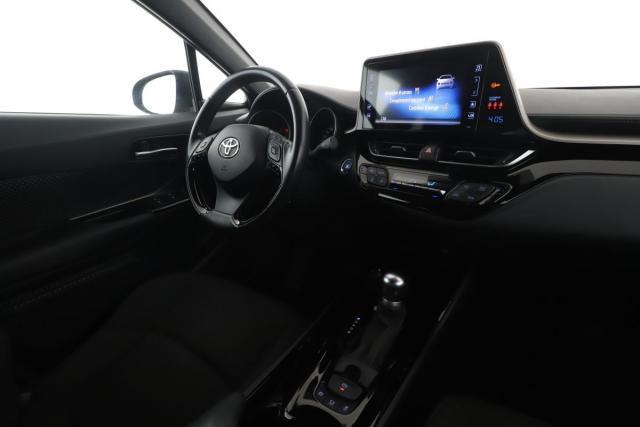 Toyota C-Hr image 1