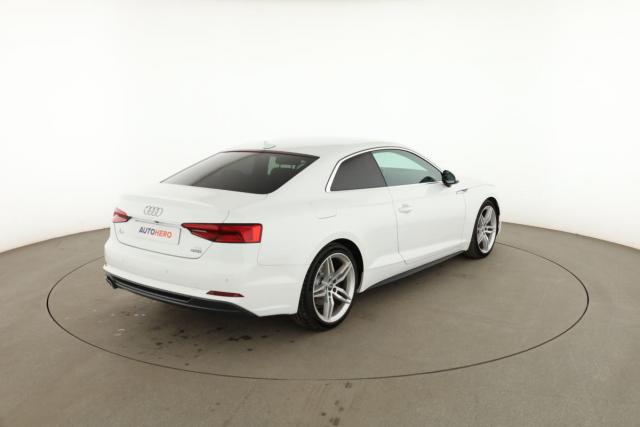 Audi A5 image 2