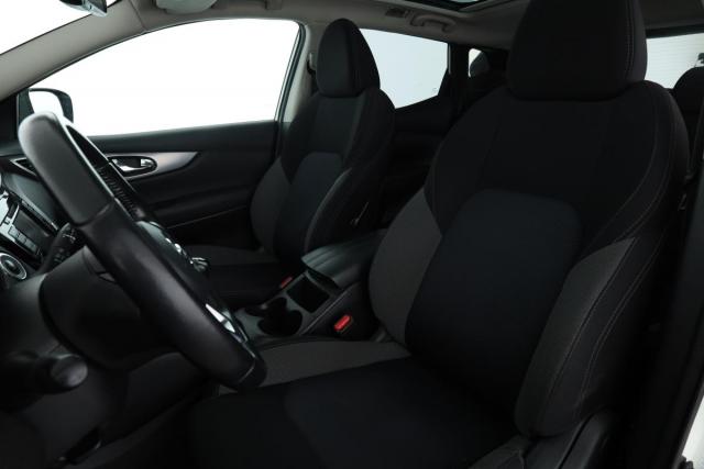 Nissan Qashqai image 1