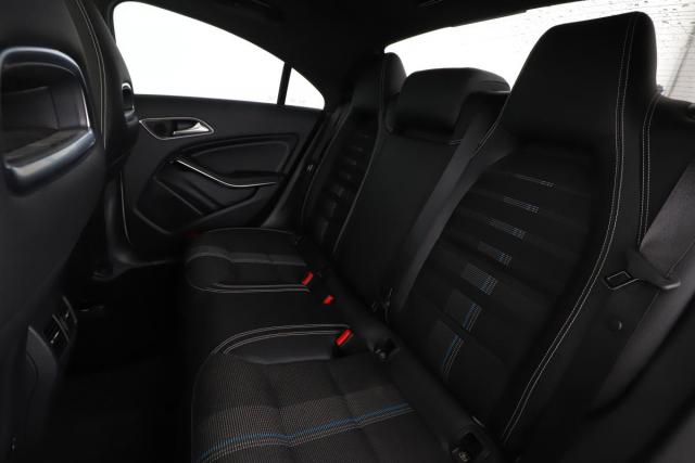 Mercedes Benz Cla image 6