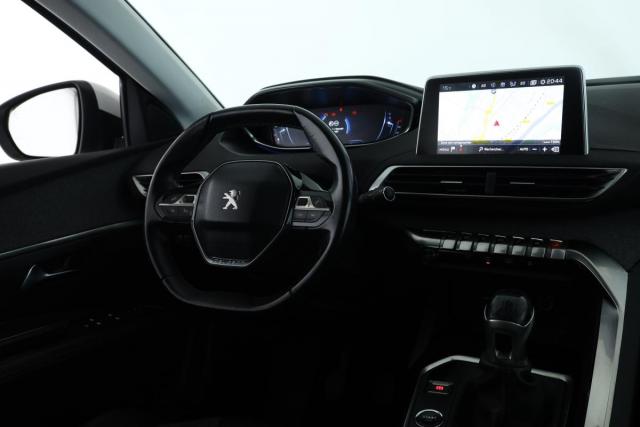 Peugeot 3008 image 9