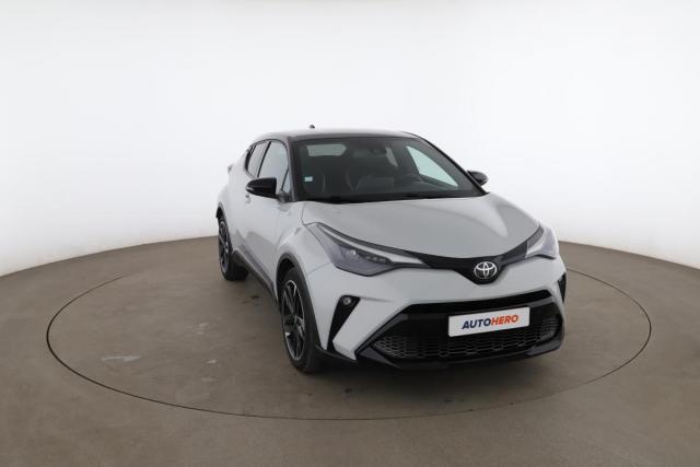 Toyota C-Hr image 8