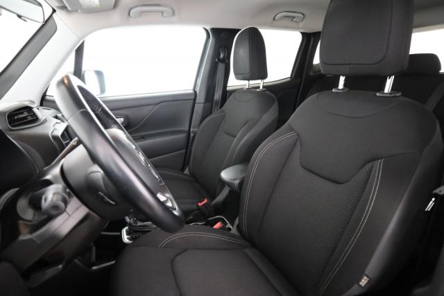 Jeep Renegade image 3