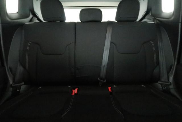 Jeep Renegade image 6