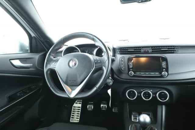 Alfa Romeo Giulietta image 1