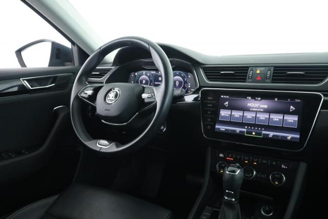 Skoda Superb Combi image 6