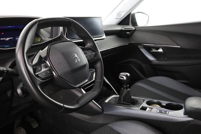 Peugeot 2008 image 9