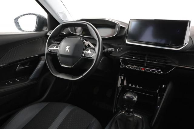 Peugeot 2008 image 1