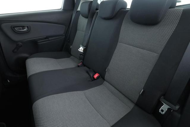 Toyota Yaris image 3