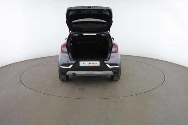 Renault Captur image 1