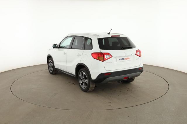 Suzuki Vitara image 5