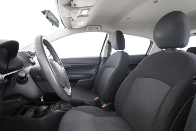 Mitsubishi Space Star image 4