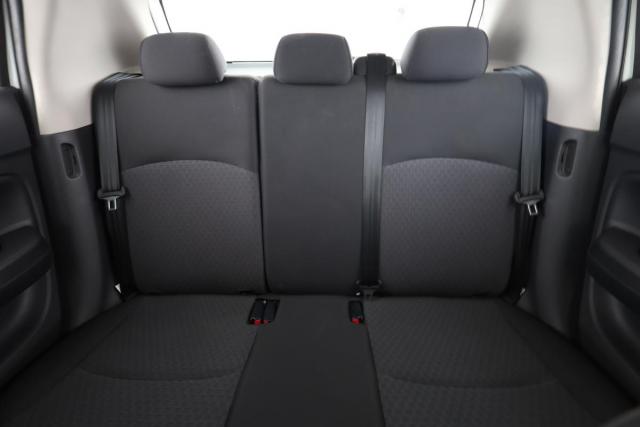 Mitsubishi Space Star image 6