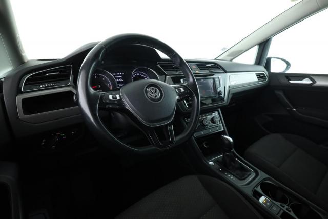 Volkswagen Touran image 3