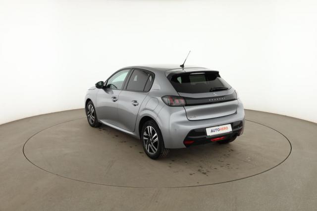 Peugeot 208 image 7